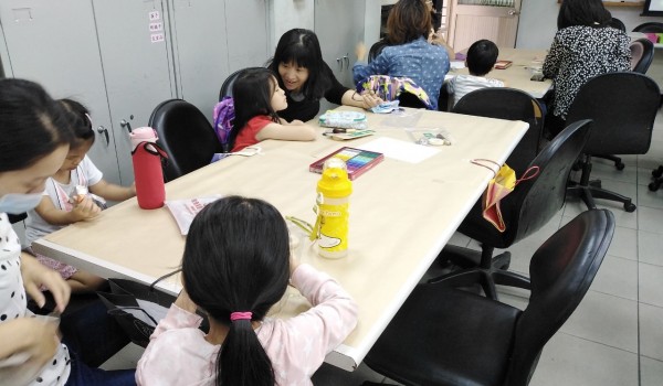 1081019親子彩繪_191019_0002.jpg