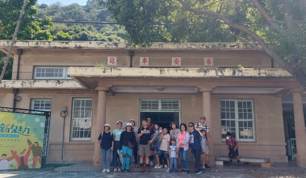 113年度臺中市立大道國民中學新住民學習中心-舊山線的走與讀~古橋舊站老山洞課程(山陽國小)