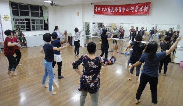 臺中市海區新住民學習中心(德化國小) 東南亞民俗舞蹈研習