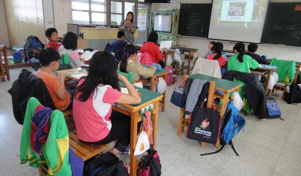 臺中市海區新住民學習中心-德化國小 新住民子女生活母語學習課程