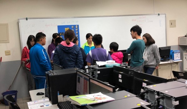 20190307親子電腦班_190308_0015_0.jpg