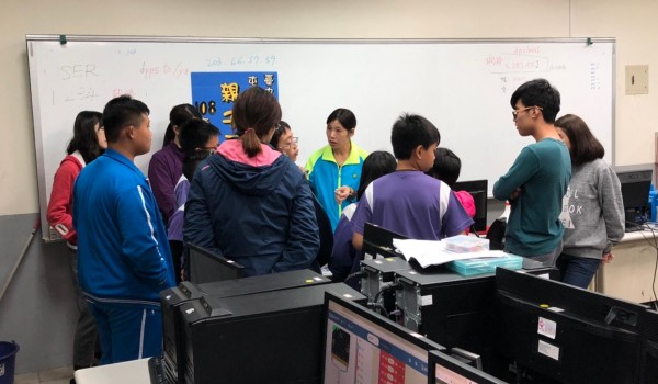 20190307親子電腦班_190308_0016.jpg