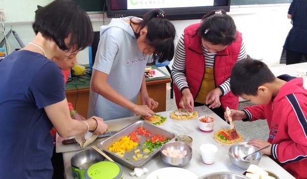 20191208新住民烹飪餐飲課程活動_191208_0008.jpg