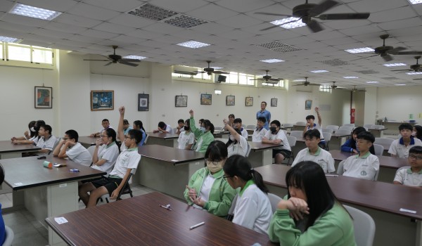 P1070316 (1).JPG P1070316 (1).JPG